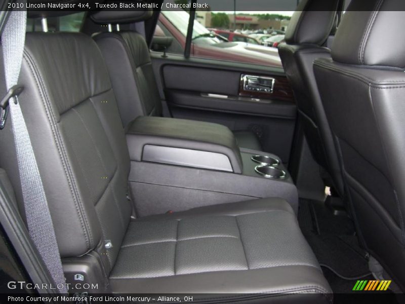 Tuxedo Black Metallic / Charcoal Black 2010 Lincoln Navigator 4x4