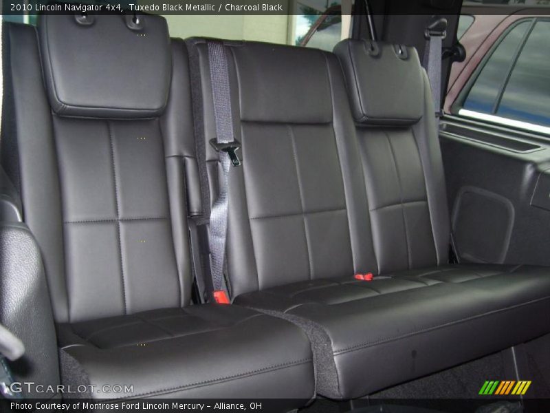 Tuxedo Black Metallic / Charcoal Black 2010 Lincoln Navigator 4x4
