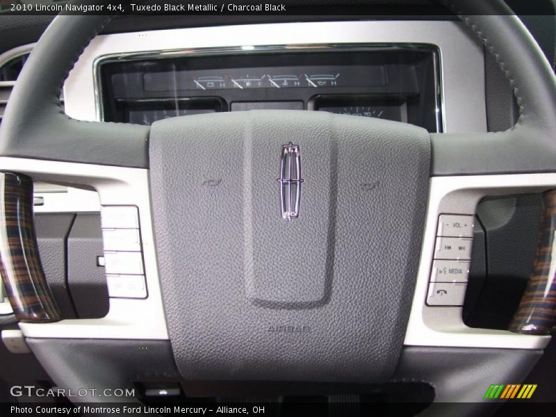 Tuxedo Black Metallic / Charcoal Black 2010 Lincoln Navigator 4x4