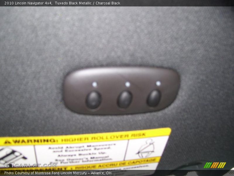 Tuxedo Black Metallic / Charcoal Black 2010 Lincoln Navigator 4x4