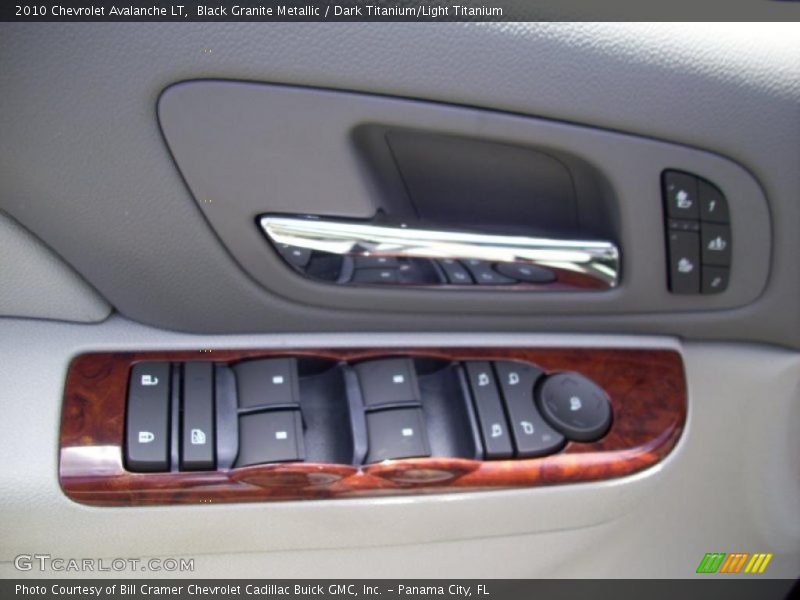 Black Granite Metallic / Dark Titanium/Light Titanium 2010 Chevrolet Avalanche LT