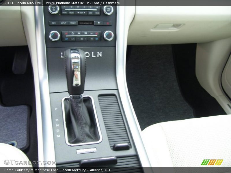 White Platinum Metallic Tri-Coat / Cashmere 2011 Lincoln MKS FWD