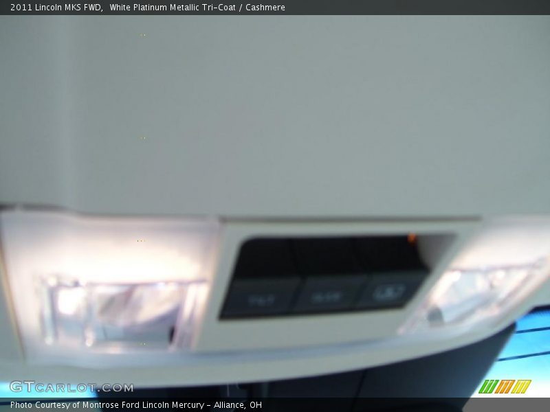White Platinum Metallic Tri-Coat / Cashmere 2011 Lincoln MKS FWD