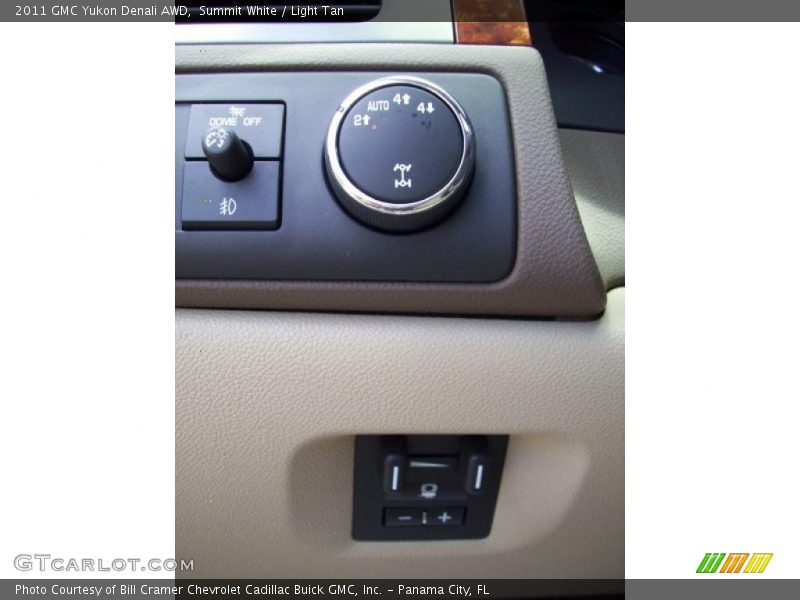 Summit White / Light Tan 2011 GMC Yukon Denali AWD