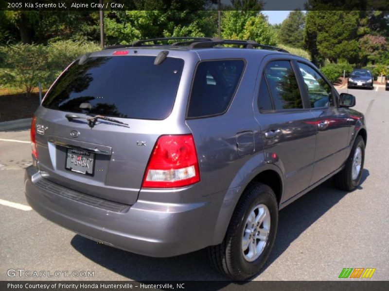 Alpine Gray / Gray 2005 Kia Sorento LX