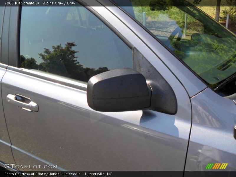 Alpine Gray / Gray 2005 Kia Sorento LX
