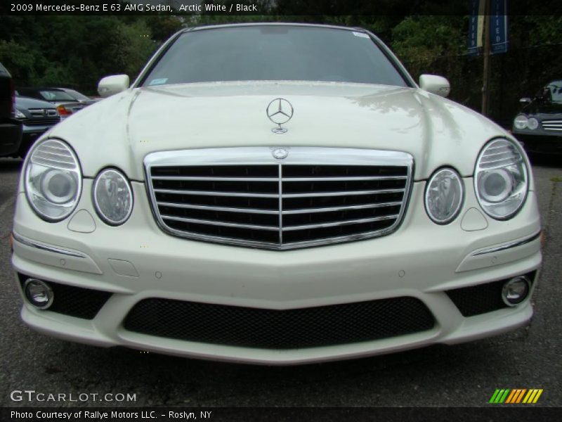 Arctic White / Black 2009 Mercedes-Benz E 63 AMG Sedan