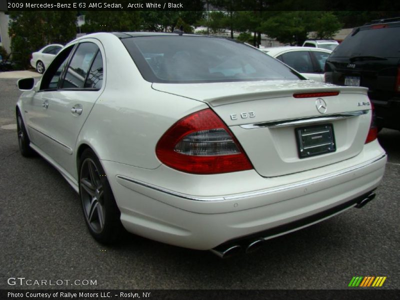 Arctic White / Black 2009 Mercedes-Benz E 63 AMG Sedan