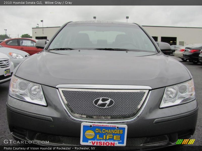 Willow Gray / Gray 2010 Hyundai Sonata GLS