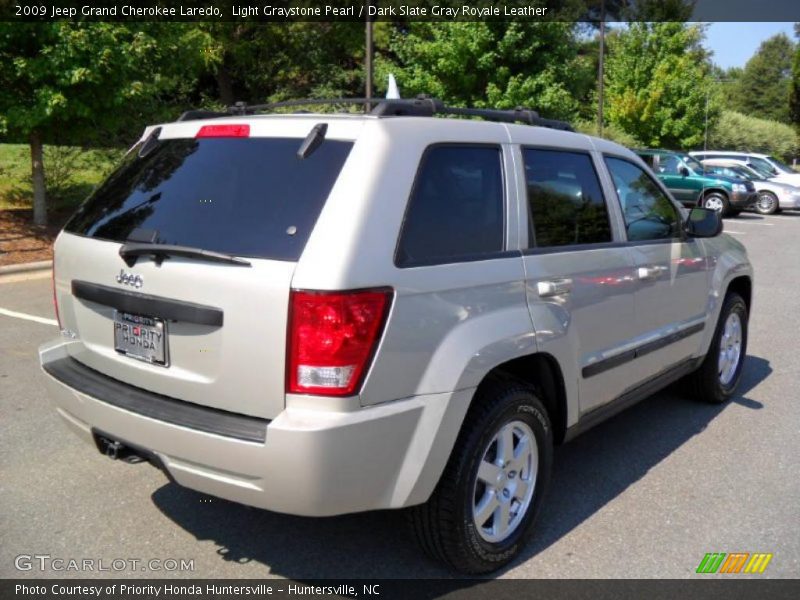 Light Graystone Pearl / Dark Slate Gray Royale Leather 2009 Jeep Grand Cherokee Laredo