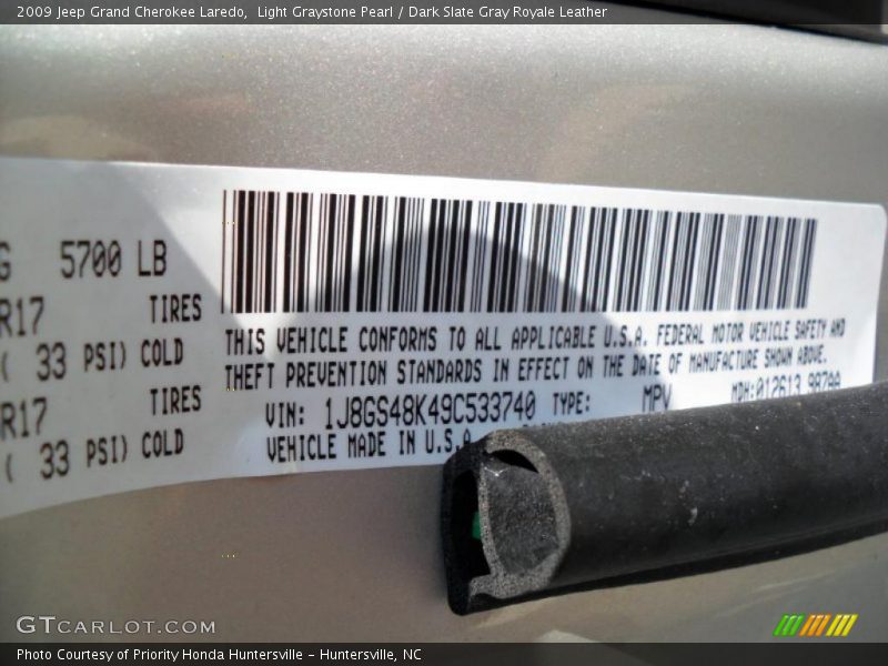 Light Graystone Pearl / Dark Slate Gray Royale Leather 2009 Jeep Grand Cherokee Laredo