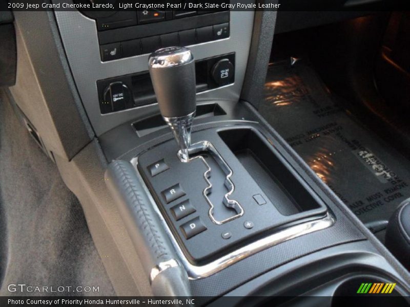 Light Graystone Pearl / Dark Slate Gray Royale Leather 2009 Jeep Grand Cherokee Laredo