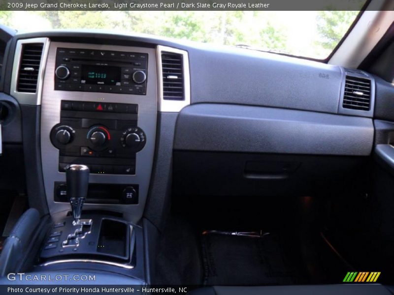 Light Graystone Pearl / Dark Slate Gray Royale Leather 2009 Jeep Grand Cherokee Laredo
