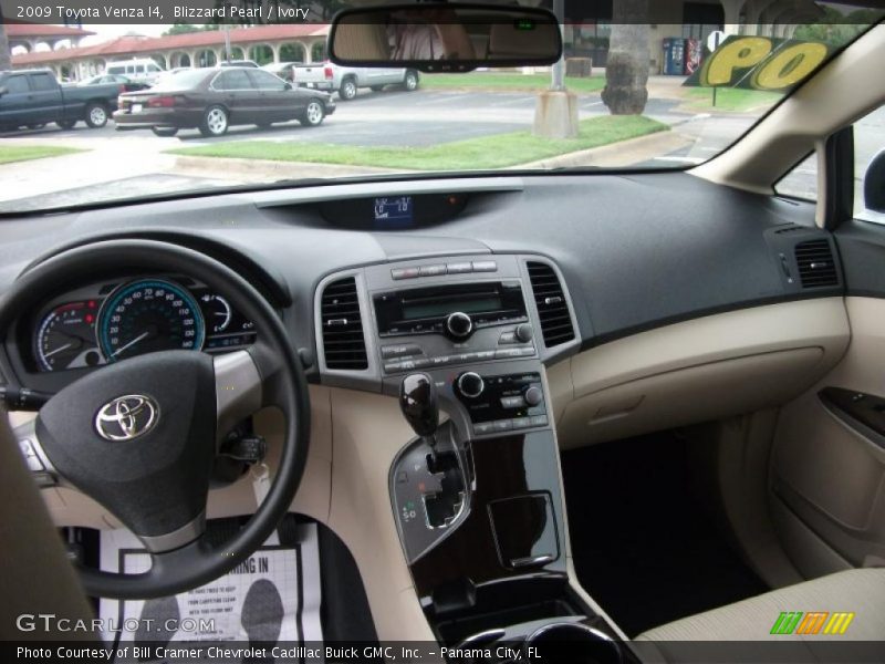 Blizzard Pearl / Ivory 2009 Toyota Venza I4
