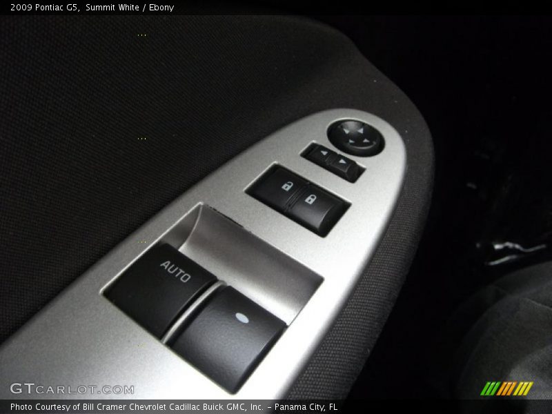 Summit White / Ebony 2009 Pontiac G5
