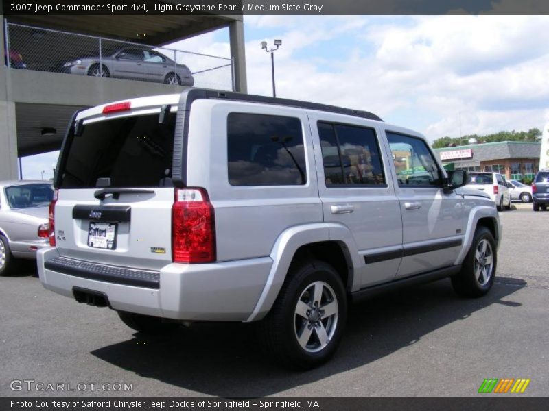 Light Graystone Pearl / Medium Slate Gray 2007 Jeep Commander Sport 4x4