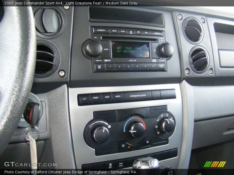 Light Graystone Pearl / Medium Slate Gray 2007 Jeep Commander Sport 4x4