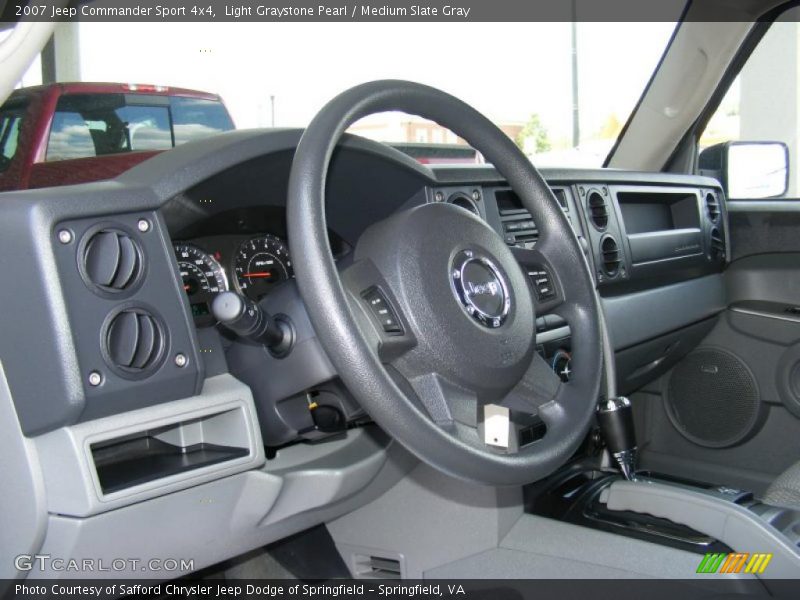 Light Graystone Pearl / Medium Slate Gray 2007 Jeep Commander Sport 4x4