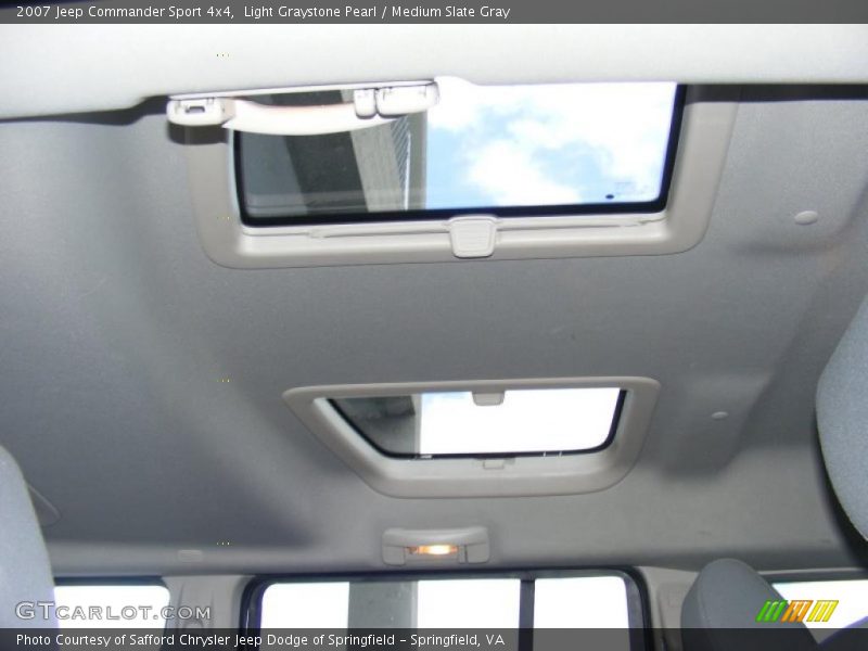 Light Graystone Pearl / Medium Slate Gray 2007 Jeep Commander Sport 4x4