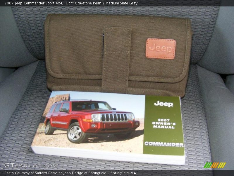Light Graystone Pearl / Medium Slate Gray 2007 Jeep Commander Sport 4x4