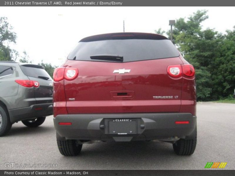 Red Jewel Metallic / Ebony/Ebony 2011 Chevrolet Traverse LT AWD