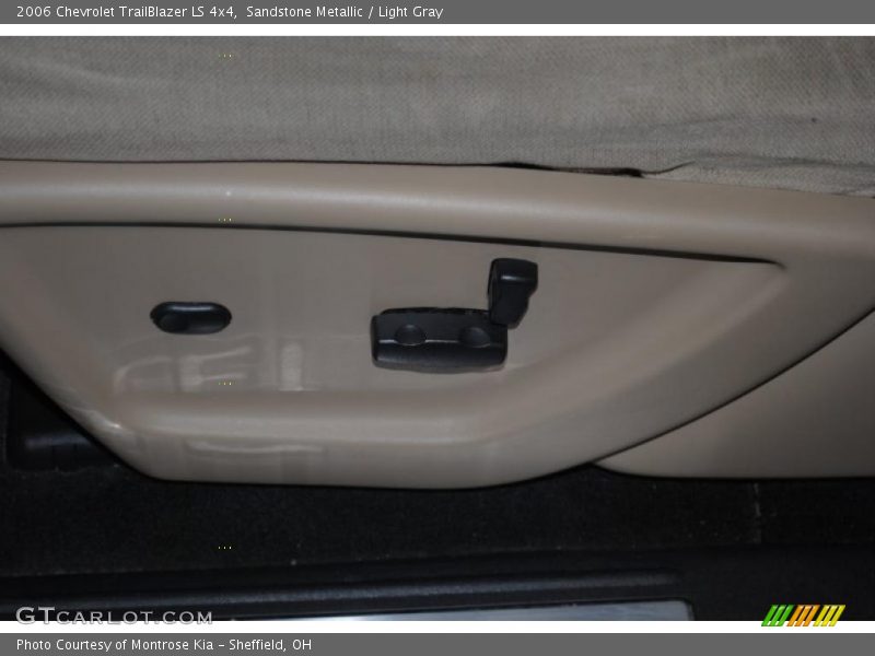 Sandstone Metallic / Light Gray 2006 Chevrolet TrailBlazer LS 4x4