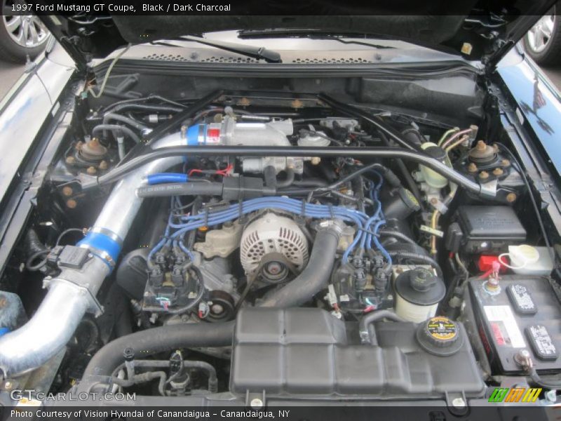 Black / Dark Charcoal 1997 Ford Mustang GT Coupe