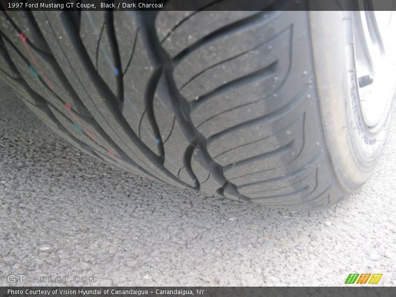 Black / Dark Charcoal 1997 Ford Mustang GT Coupe