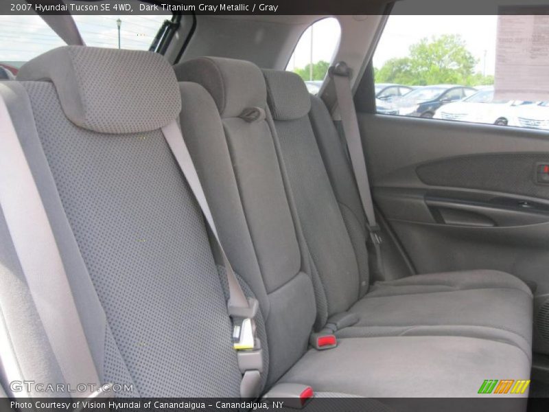 Dark Titanium Gray Metallic / Gray 2007 Hyundai Tucson SE 4WD