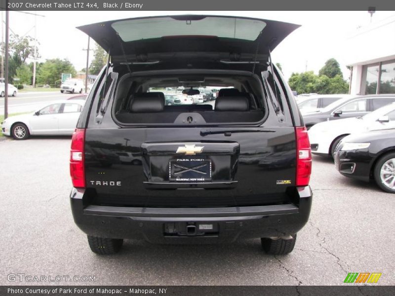 Black / Ebony 2007 Chevrolet Tahoe LTZ 4x4