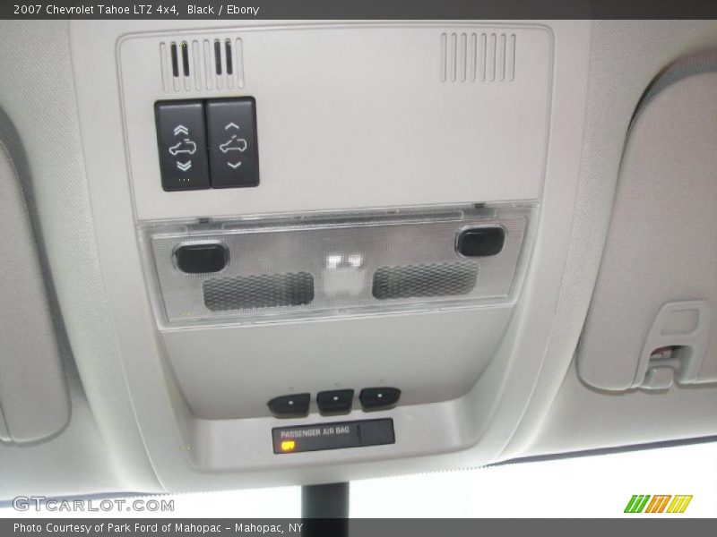 Black / Ebony 2007 Chevrolet Tahoe LTZ 4x4