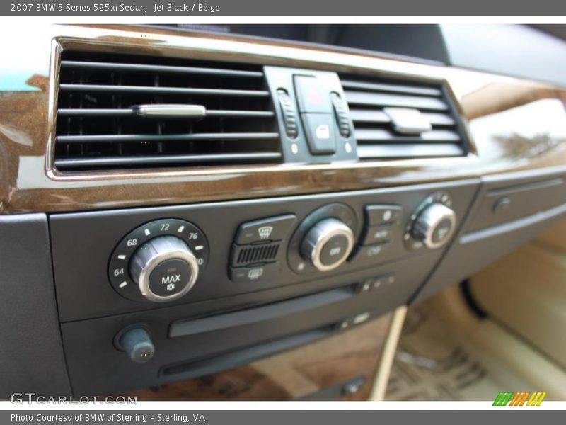 Jet Black / Beige 2007 BMW 5 Series 525xi Sedan