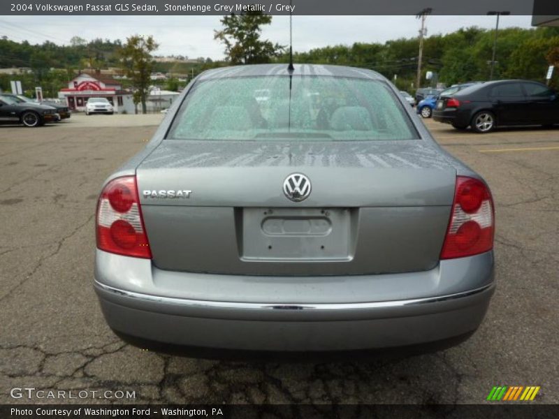 Stonehenge Grey Metallic / Grey 2004 Volkswagen Passat GLS Sedan