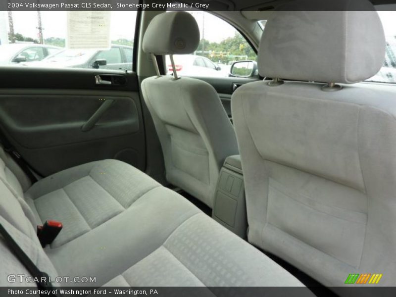 Stonehenge Grey Metallic / Grey 2004 Volkswagen Passat GLS Sedan