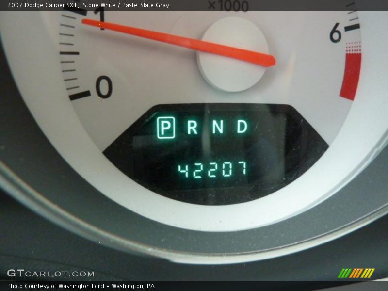 Stone White / Pastel Slate Gray 2007 Dodge Caliber SXT