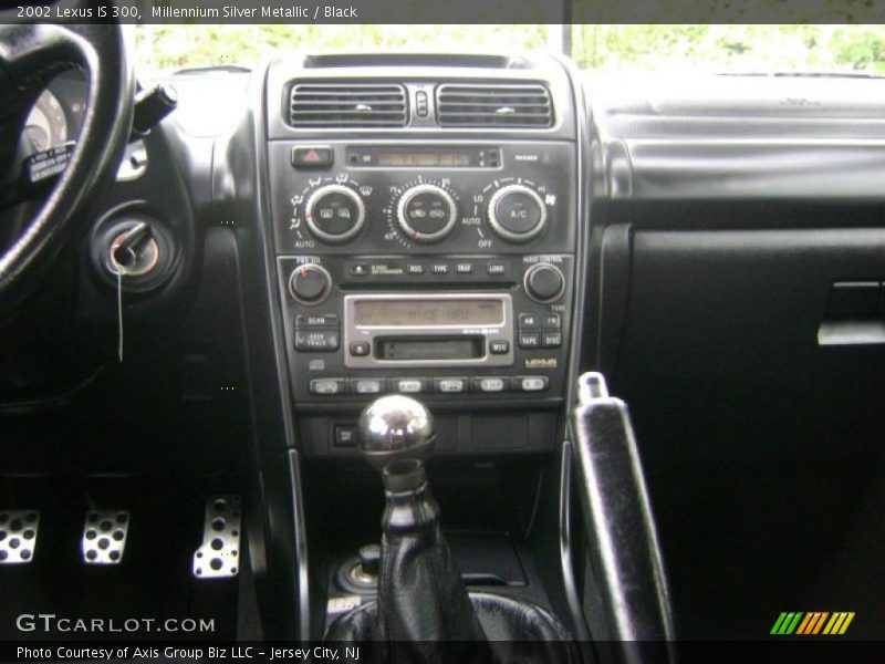 Millennium Silver Metallic / Black 2002 Lexus IS 300