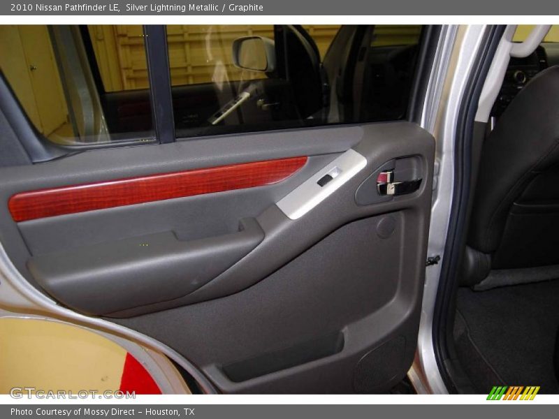 Silver Lightning Metallic / Graphite 2010 Nissan Pathfinder LE