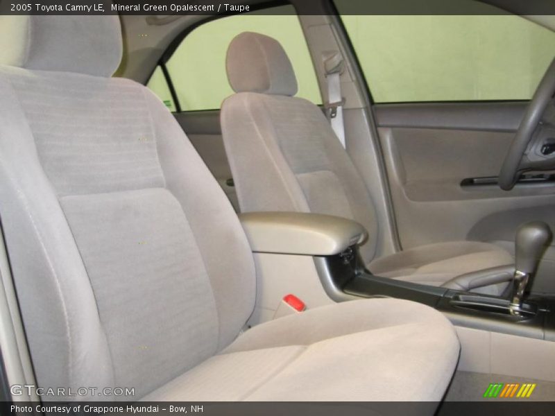 Mineral Green Opalescent / Taupe 2005 Toyota Camry LE