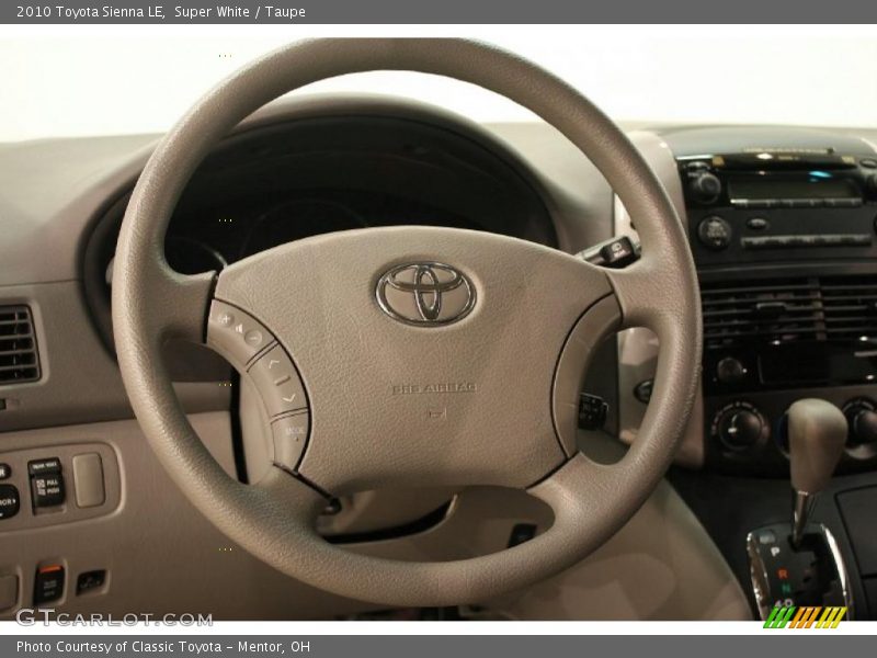 Super White / Taupe 2010 Toyota Sienna LE