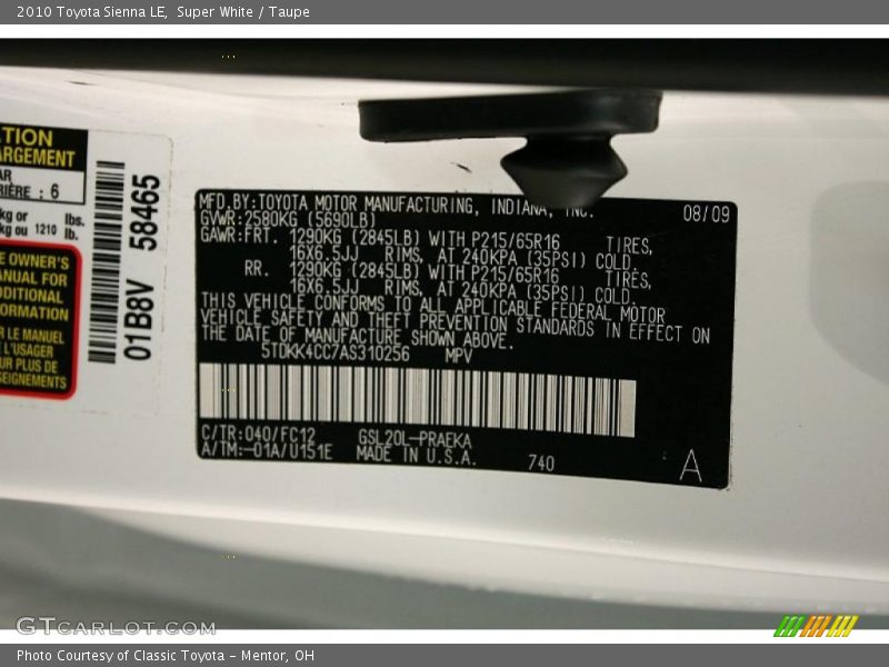 Super White / Taupe 2010 Toyota Sienna LE