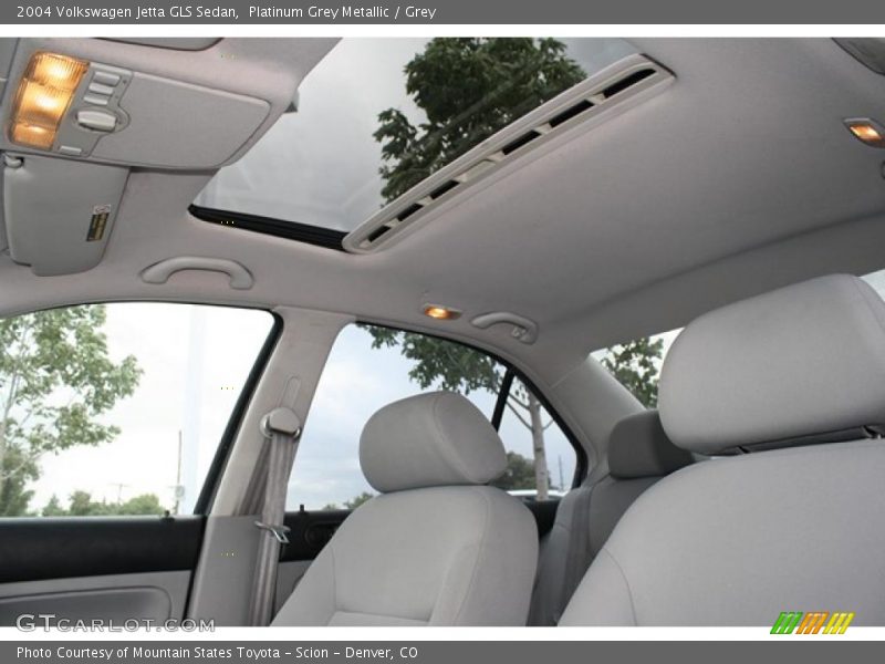 Platinum Grey Metallic / Grey 2004 Volkswagen Jetta GLS Sedan