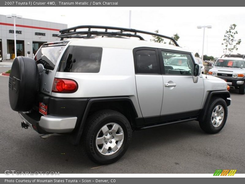 Titanium Metallic / Dark Charcoal 2007 Toyota FJ Cruiser 4WD