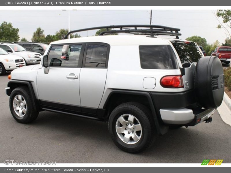 Titanium Metallic / Dark Charcoal 2007 Toyota FJ Cruiser 4WD