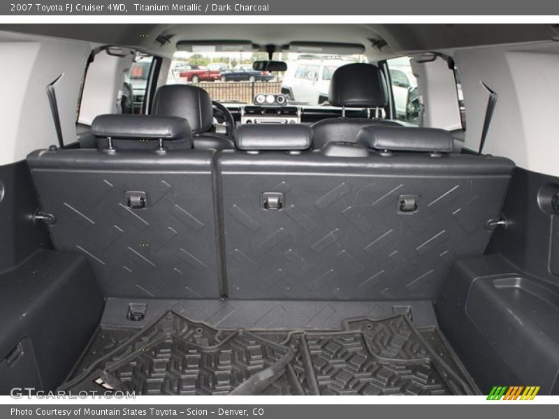 Titanium Metallic / Dark Charcoal 2007 Toyota FJ Cruiser 4WD