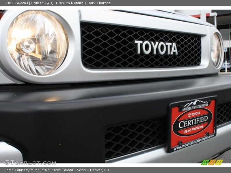 Titanium Metallic / Dark Charcoal 2007 Toyota FJ Cruiser 4WD