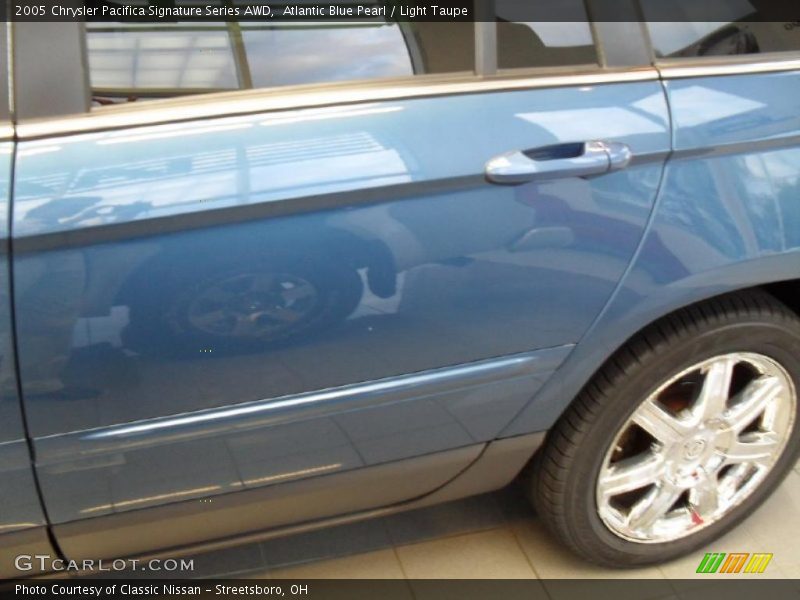 Atlantic Blue Pearl / Light Taupe 2005 Chrysler Pacifica Signature Series AWD