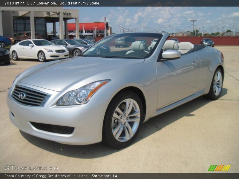 Front 3/4 View of 2010 G 37 Convertible