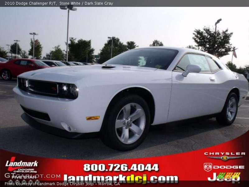Stone White / Dark Slate Gray 2010 Dodge Challenger R/T