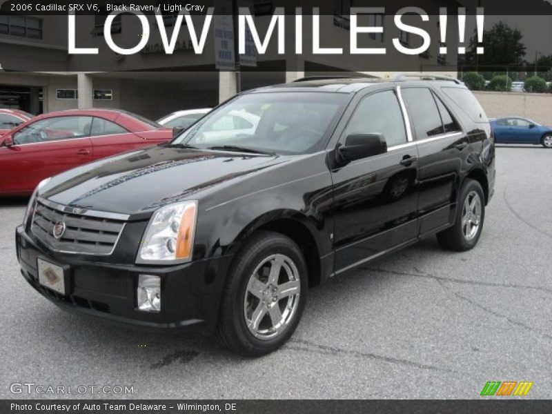 Black Raven / Light Gray 2006 Cadillac SRX V6