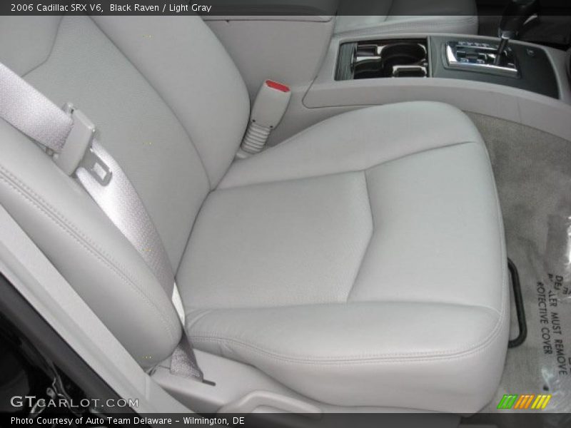 Black Raven / Light Gray 2006 Cadillac SRX V6